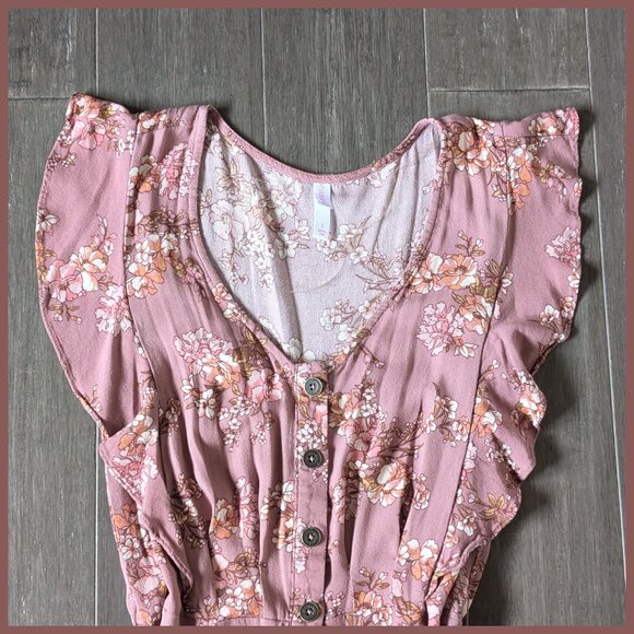 Xhilaration, Mauve Floral Cropped Jumpsuit with Ruffles, Vneck, Size S - Picture 3 of 14